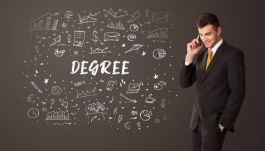 DEGREE yazıtları ve iş eğitimi kavramı ile düşünen işadamı
