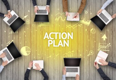 ACTION Planı ile Ofiste Çalışan Meşgul İnsanlar Grubu, başarılı iş konsepti