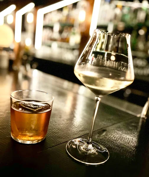 Chardonnay Wine Old Fashioned Cocktail Speakeasy Bar — Stock Photo, Image