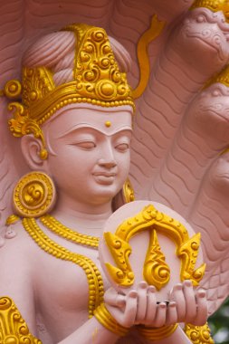 Tay tarzında deva heykeli, Tayland