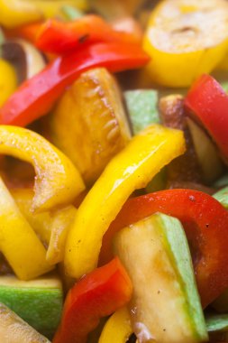 Kızarmış sebzeler