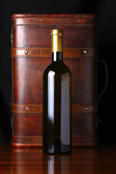 Flasche Weißwein — Stockfoto