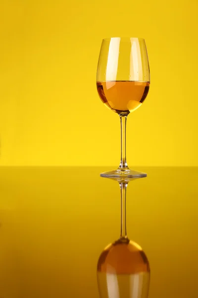 Glass of white wine — Stock Photo, Image