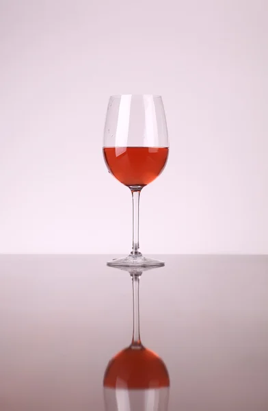 Бокал розового вина — стоковое фото
