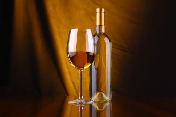 白葡萄酒杯 — 图库照片