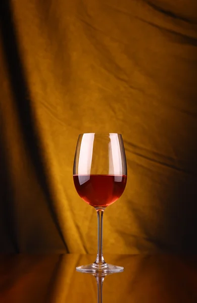 Copo de vinho rosa — Fotografia de Stock