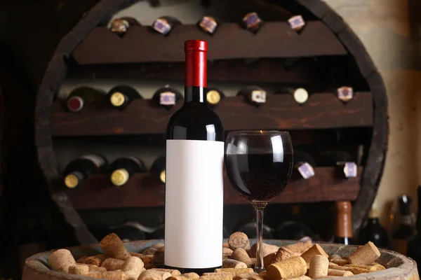 Kırmızı şarap, şarap mahzeni — Stok fotoğraf