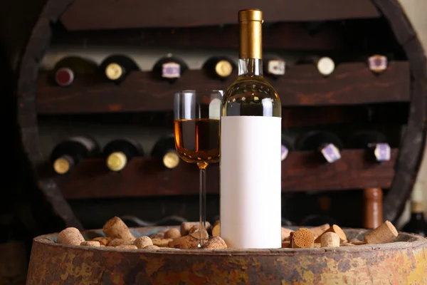 白ワインのワイン貯蔵室 — ストック写真