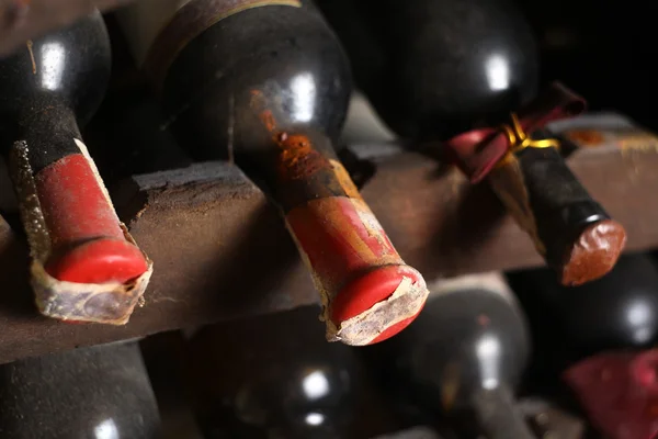 Vintage şarap şişeleri