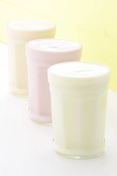 Heerlijke verse yoghurt — Stockfoto