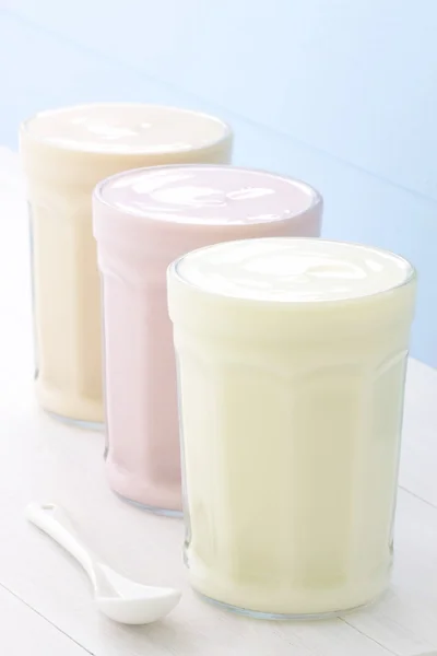 Heerlijke verse yoghurt — Stockfoto