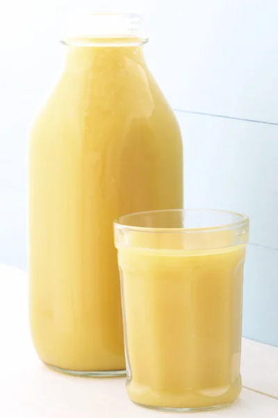 Fresh squeezed orange juice — Stock Photo, Image