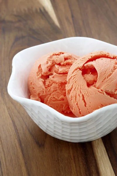 Delicious freash mandarin ice cream — Φωτογραφία Αρχείου