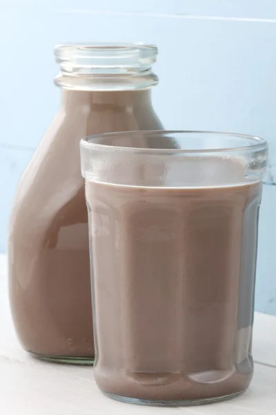 Chocolate milk pint — Stock Photo, Image