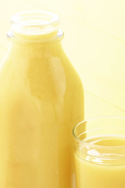 Fresh squeezed orange juice — Stock Photo, Image