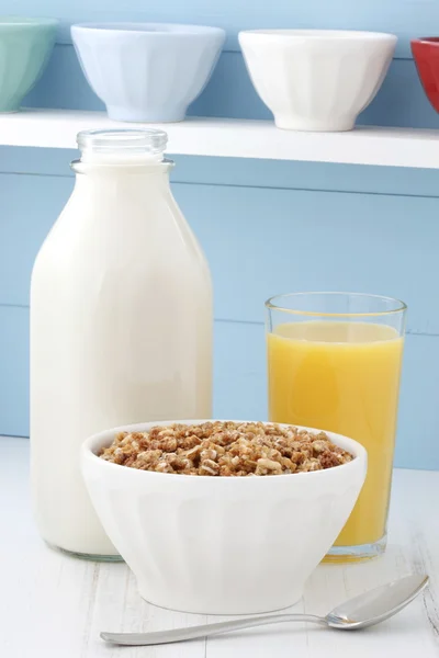 Deliziosa colazione sana ai cereali — Foto Stock