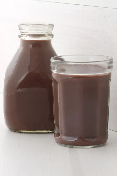 Chocolate milk pint — Stock Photo, Image