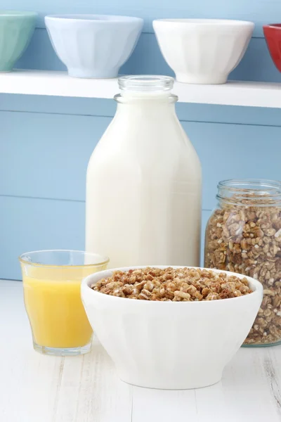 Delicioso desayuno saludable de cereales — Foto de Stock