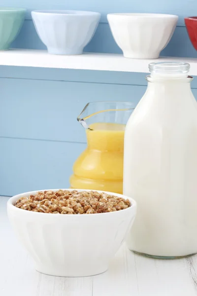 Delicioso desayuno saludable de cereales — Foto de Stock