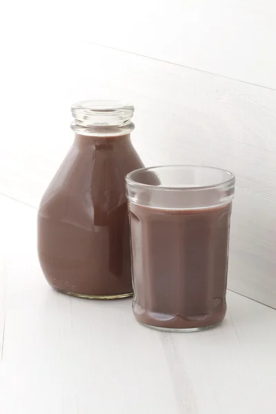 Chocolate milk pint — Stock Photo, Image