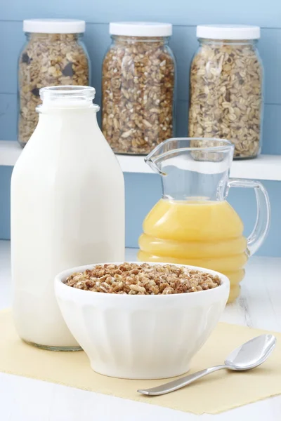 Heerlijke gezonde granen ontbijt — Stockfoto