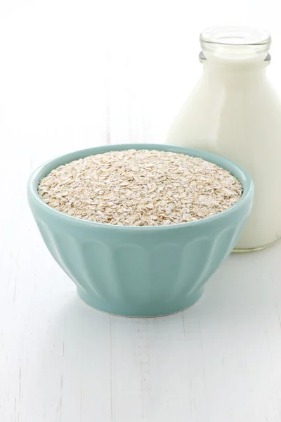 Ingredientes saludables y deliciosos de avena — Foto de Stock