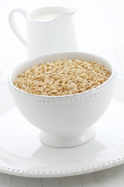Deliciosos e saudáveis cereais de arroz crocante — Fotografia de Stock