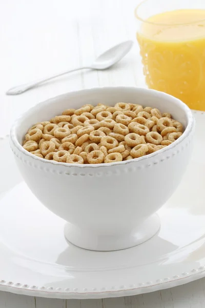 Delicioso y saludable cereal de nueces de miel — Foto de Stock