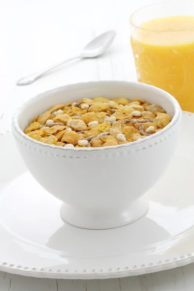 Delicious and healthy fresh cereal — Stock Photo, Image