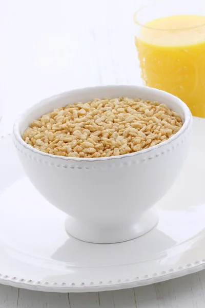 Deliciosos e saudáveis cereais de arroz crocante — Fotografia de Stock