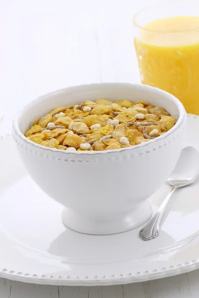 Delicioso y saludable cereal fresco — Foto de Stock