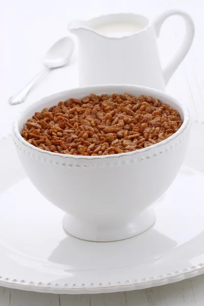 Deliciosos cereais de chocolate de arroz crocante — Fotografia de Stock