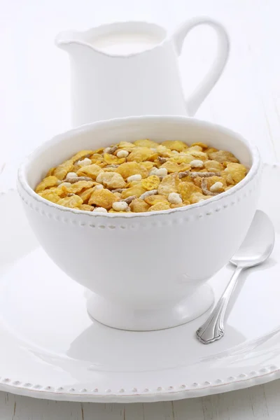 Delicioso y saludable cereal fresco — Foto de Stock