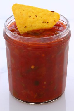 sıcak salsa sos