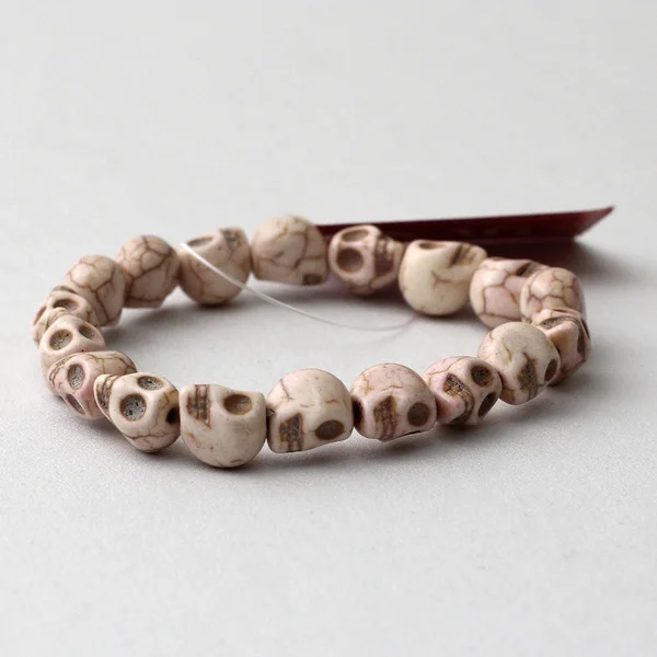 Skull bracelet — Stock Photo, Image