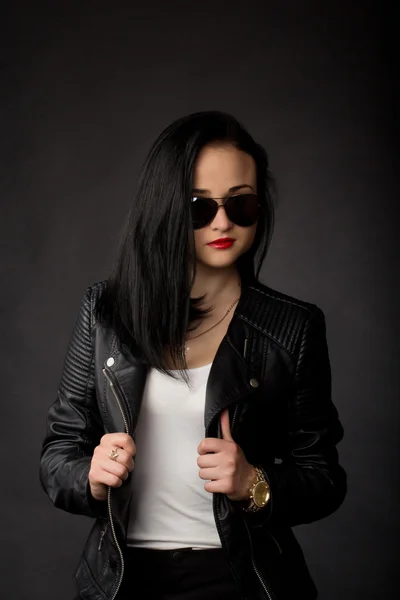 Rocker girl in leather jacket — Stock Photo, Image