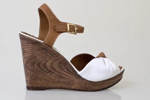 Sandały damskie moda — Zdjęcie stockowe