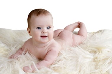 Bebek keçi derisi üzerinde yer alır.