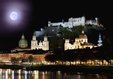 Salzburg geceleri