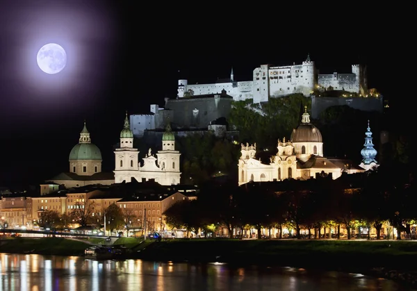 Salzburg på natten — Stockfoto