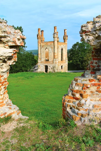 Ruins of Glukhni castle — Stock Photo, Image