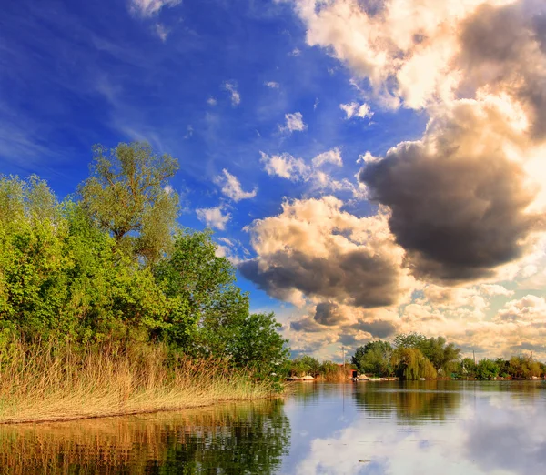 Paisaje río — Foto de Stock