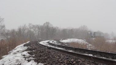 Demiryolu yolcu treni