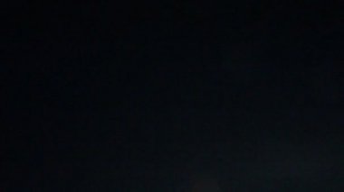 gece havai fişek gökyüzünde bir tatil için.