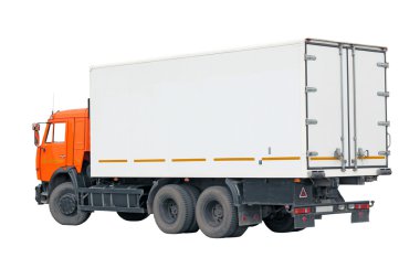 beyaz zemin üzerinde bir konteyner yüklü kamyon.