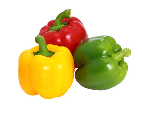 Красно-зеленый и желтый сладкий перец, изолированный на белом бэкграунде — стоковое фото