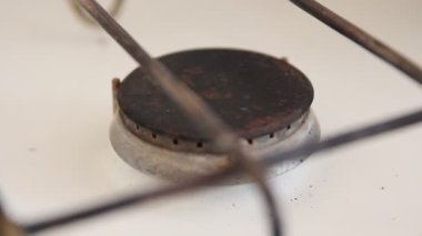 mavi alev ile Gaz brülörlü.