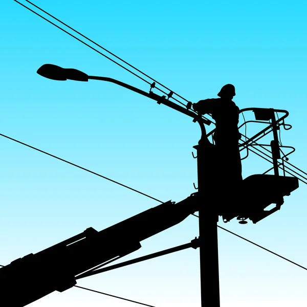 Elektrik teknisyeni, elektrik direğinde tamirat yapıyor. Vektör illüstrasyonu