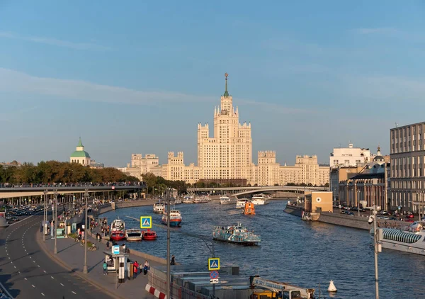 Moscow June Fragment Floating Bridge Zaryadye Park Moscow Sky June — Stock Photo, Image