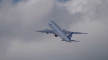 Moskova Rusya Zhukovsky Havaalanı 25 Temmuz 2021: Irkut MS-21 yeni Rus sivil uçağı Uluslararası Havacılık Salonu MAKS-2021